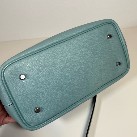 Coach Legacy Carryall 28 - Picture 4 of 6